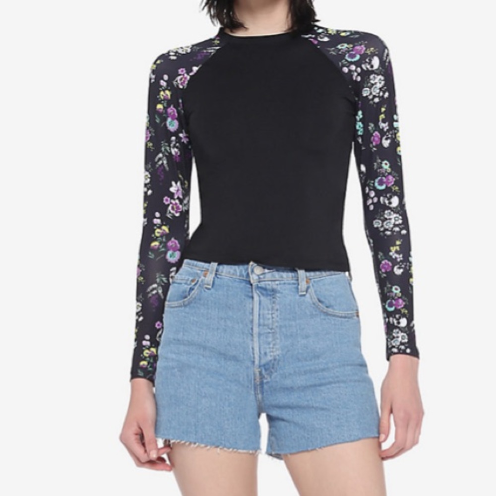 Dark‎ Floral Rash Guard Hot Topic